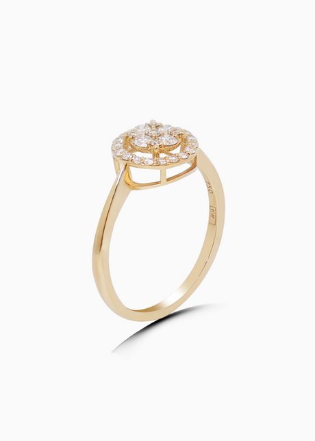 18K Gold Round Brilliant Diamond Bold Solitaire Ring