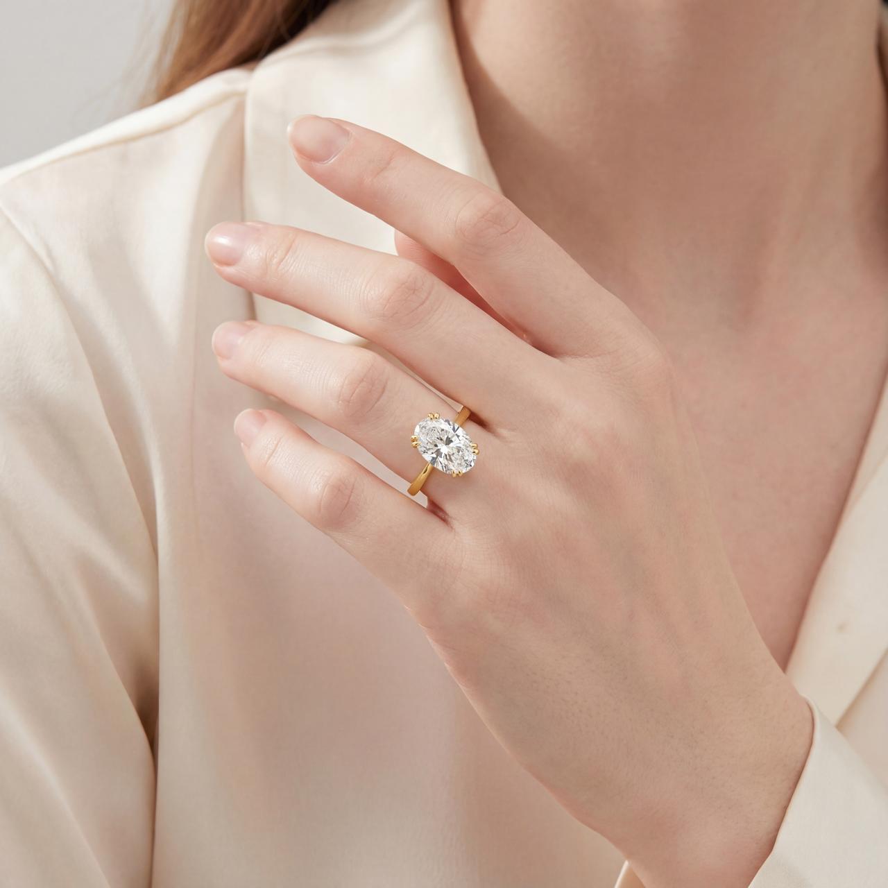 3ct Oval Lab-Grown Diamond Solitaire Ring – 18k Gold