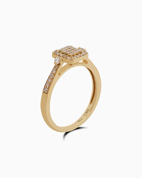 18K Gold Round Brilliant Diamond Bold Solitaire Ring